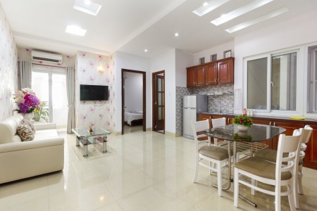 Cho thuê căn hộ dịch vụ 2 phòng ngủ, ngay sân bay giá hợp lí, an ninh nghiêm ngặt