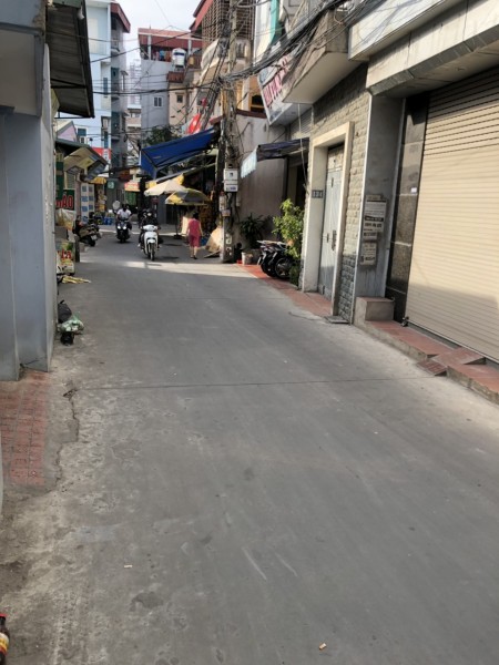 Bán nhà xây mới ngõ 11 Lê Trọng Tấn La Khê, ngay sát chợ Bia Bà. 36m2 x 4 tầng