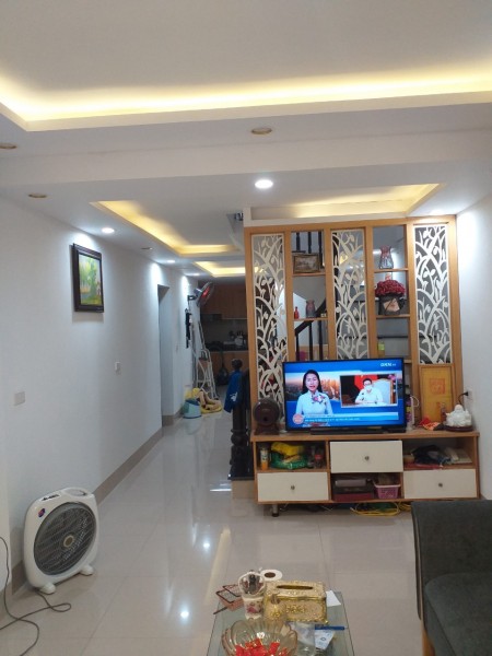 Trương Định Hai Bà Trưng bán nhà 110m Sát mặt phố ô tô vào nhà Giá sốc