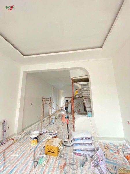 Bán nhà 1 Trệt 1 lầu SHR thổ cư đường ô tô phường Trảng Dài, giá 3.5 tỉ, thương lượng