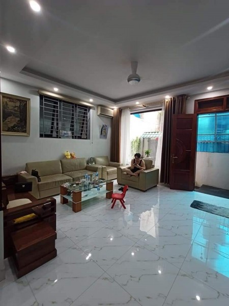 Võ Chí Công, 83mX5TX5mMT, Thang máy. Kinh doanh. Giá 10.8 tỷ