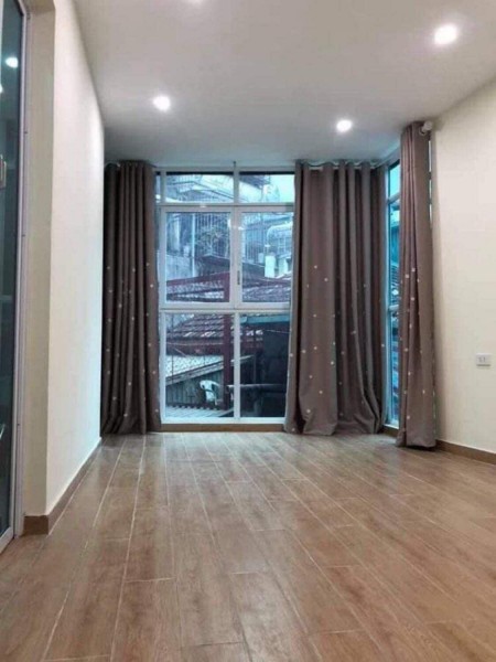 Cần Tiền Bán Nhà Gấp Ngõ Thông Phong giá bán nhanh 2,2 tỷ, lh 0934302303