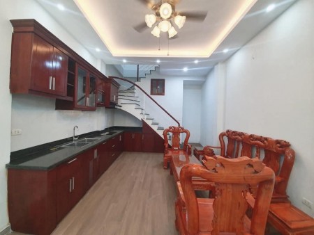 Nhà đẹp xây mới phố Khương Trung, nội thất đắt tiền, đúc kiên cố 5 tầng