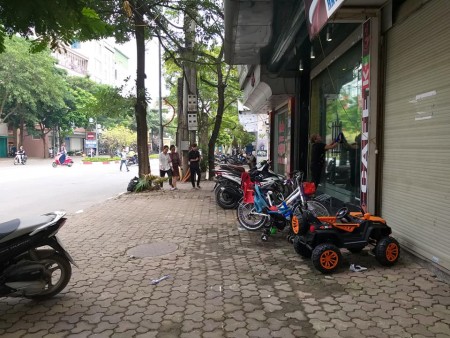 Bán nhà mặt phố Lạc Long Quân, Tây Hồ,142m2, mặt tiền 12m, 7 tầng thang máy, giá 48 tỷ