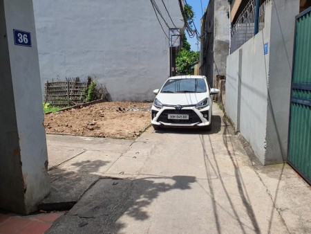 Cần bán lô đất ở Di Trạch,đường vào ô tô thoải mái,giá cực rẻ ngay Chục đường chính, 2 mặt thoáng cực đẹp