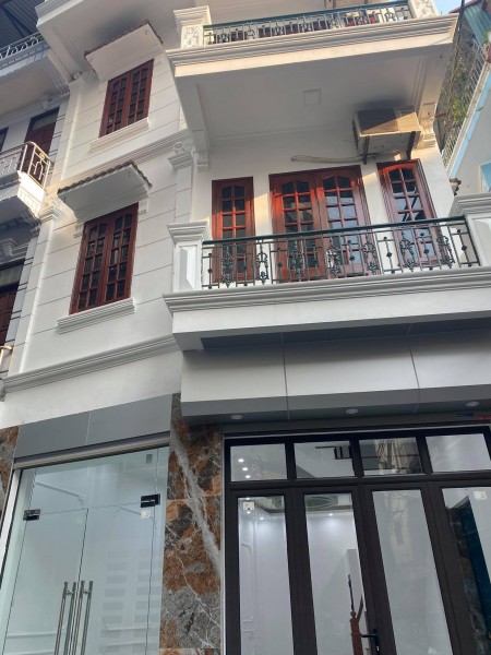Bán nhà lô góc mặt ngõ Vương Thừa Vũ ô tô đỗ cửa kinh doanh buôn bán sầm uất nhỉnh 6 tỷ