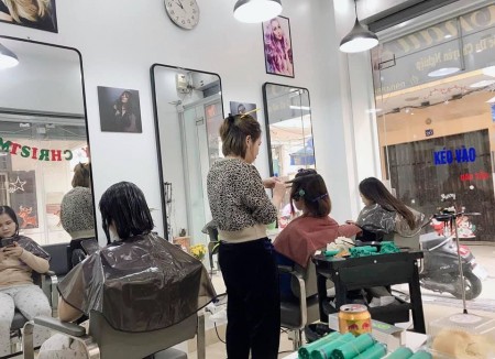 Kinh doanh sắp mặt Vạn Phúc 60m, phong cách Châu Âu, lô góc giá chỉ 5.7 tỷ