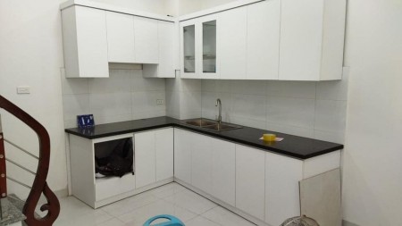 Bán nhà Ngõ Hoà Bình 7, dt 32m2 đúc 4 tầng, nhỉnh 2 tỷ, tặng full nội thất