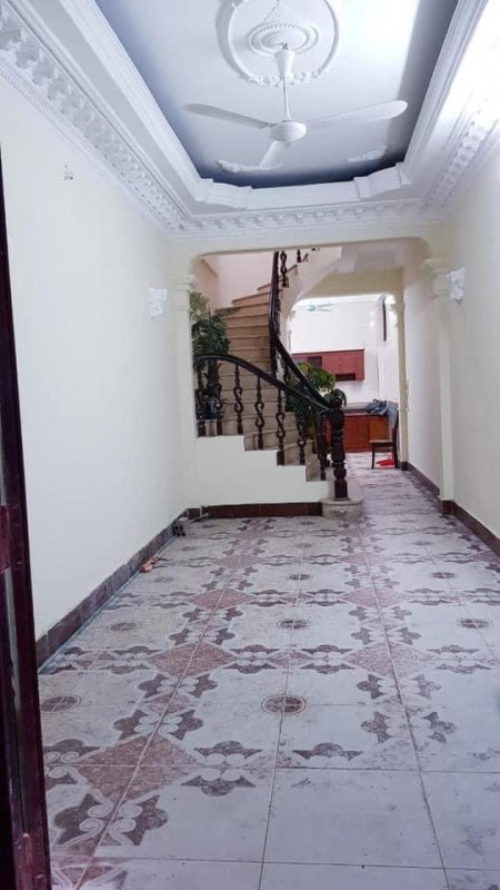 Bán nhà trung tâm ngã tư sở cực hiếm, 2 mặt thoáng phân lô yên tĩnh, dt 43m2, 5 tầng