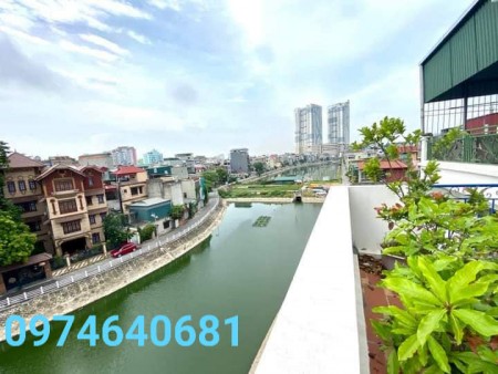 Định cư Úc Châu bán nhà tặng bà xã phố Bồ Đề, vị trí đắc địa giá bán nhỉnh 5 tỷ, thương lượng