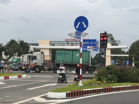 Ngay KDC Becamex, gần KCN Bàu Bàng chỉ 900 triệu, thổ cư 100%, sổ hồng riêng từng nền
