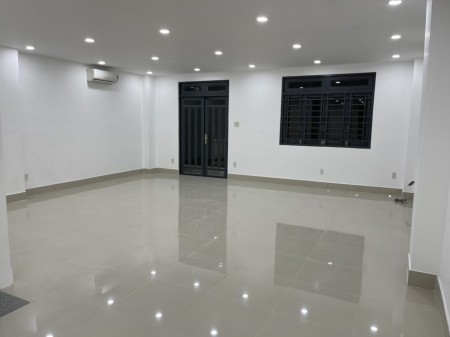 Cho thuê nhà MT Lê Văn Sỹ, Tân Bình. 7x25m trệt 2 lầu trống suốt, kinh doanh tự do