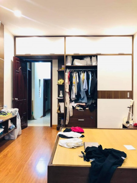 Bán nhà nguyên căn Trần Đại Nghĩa, dt 44m2, mt 5m, giá nhỉnh 4 tỷ, lh 0962458616, ở kinh doanh