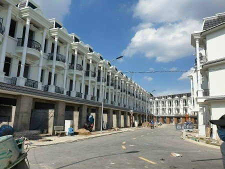 Nhà Phố Đẳng Cấp Châu Âu giá chỉ từ 5,1 Tỷ, Dĩ An, Bình Dương, ngân hàng hỗ trợ vay