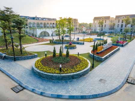 Đi đến slide 4