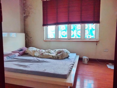 Nhà Ngọc Thuỵ Long Biên 35mx4t mt4.2m, ô tô đỗ cách nhà 2m, 3PN, ở luôn, nhỉnh 3 tỷ.
