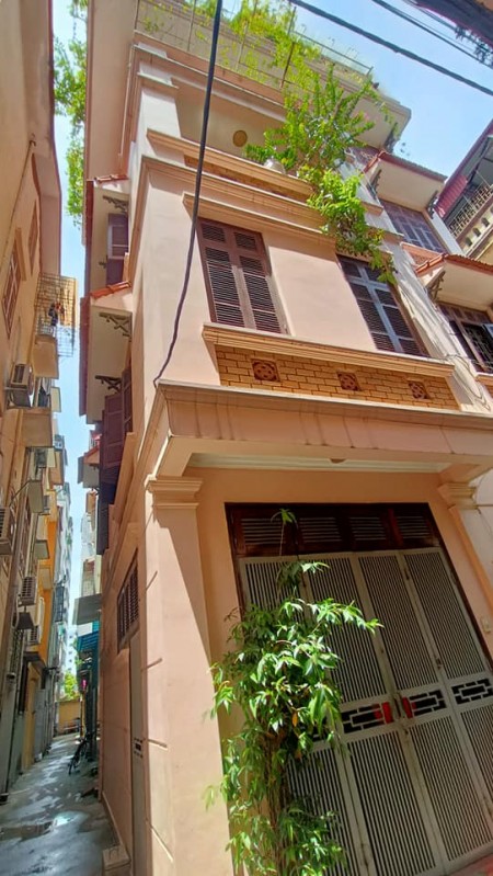 Nhà Phố Ngô Quyền, Hà Đông, Lô Góc, Gara, 55m2, 5 tầng, giá chỉ 100 triệu 1m2.