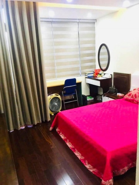 Bán nhà phân lô Gia Thuy, gara ô tô, nhà đẹp ở luôn 65m 5T nhỉnh 6 tỷ 0888868583