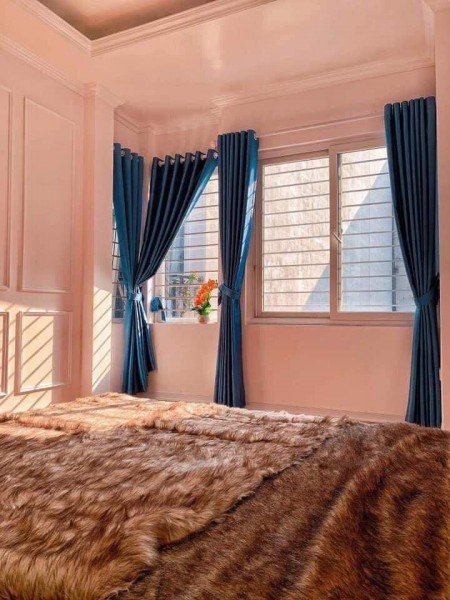 Bán nhà 4 tầng 37m Ngọc Thụy Long Biên ,MT 3.2 giá 3.3 tỷ lô góc 2 mặt thoáng sáng đường bàn cờ