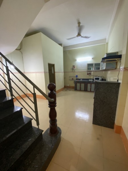 Bán nhà nguyên căn đường Nguyễn Văn Quá, diện tích 4.95mx16m, giá chỉ 4.2 tỷ