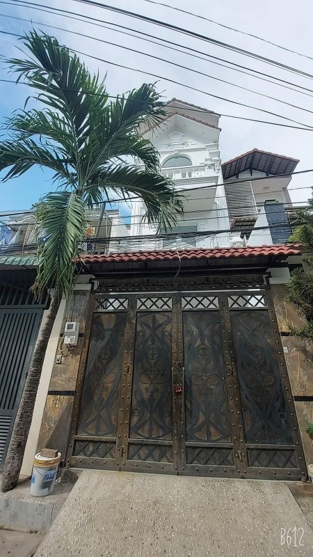 Hẻm xe hơi quay đầu dt 70m2 3 tầng, 4PN Võ Thị Phải Thới An Quận 12 giá 4 tỷ 65 TL