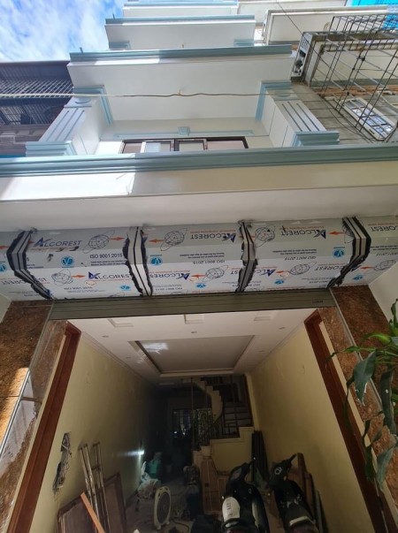 Bán Nhà Phân Lô Yên Lạc diện tích 60m2 đúc 4 tầng mt 4.2m2 giá bán 6.8 tỷ