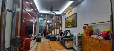 Bán nhà 2 mặt thoáng, ngõ rộng toác 3m Bằng Liệt dt 42m 4 tầng, mt 3.7m, giá có 4.2 tỷ