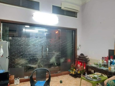 Nhà Tôn Đức Thắng, 3 mặt thoáng, kinh doanh đỉnh, dt 45m2, tài chính 4.7 tỷ