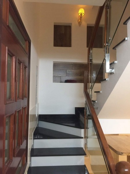 Hẻm xe hơi nhà Lê Lợi dt 81m2 (4.5x18), 5 tầng đúc, giá 11.2 tỷ, dòng tiền 30 triệu/tháng, mới xây