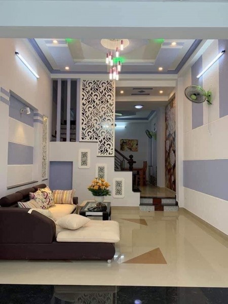 Hẻm xe hơi rộng 4m diện tích sử dụng 49m2 giá bán 5,5 tỷ Lý Thường Kiệt Tân Bình