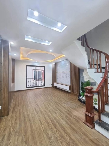 Bán nhà cực hiếm nhà Tô Vĩnh Diện, 5 tầng, lô góc dt 58m2, mt 4.8m, giá bán 6.8 tỷ