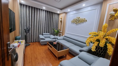Bán nhà chính chủ quận Thanh Xuân diện tích 40m2, 6 tầng, giá 5 tỷ lh 0987006872