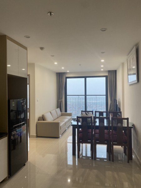 Nhà mình cần cho thuê căn 2pn full nội thất 8,5tr/th tại Vinhomes Smart City. Lh: 0393425188.
