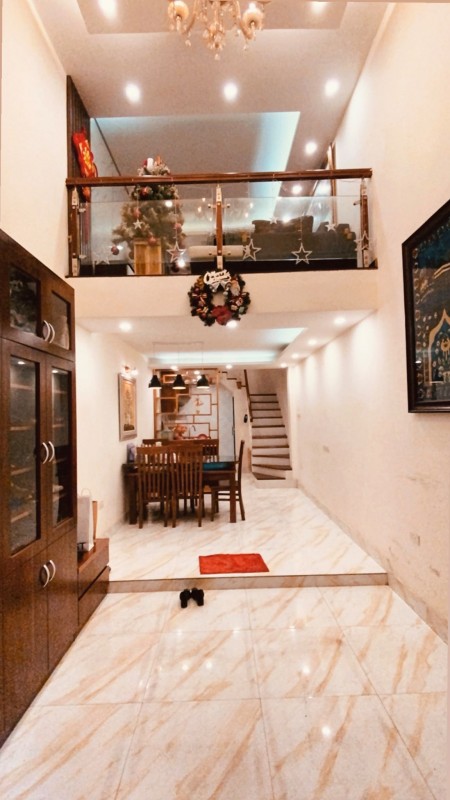 Bán nhà đẹp 4 tầng x 30m2 ngõ 290 Kim Mã, kinh doanh tốt giá 4,5 tỷ. LH 0912442669
