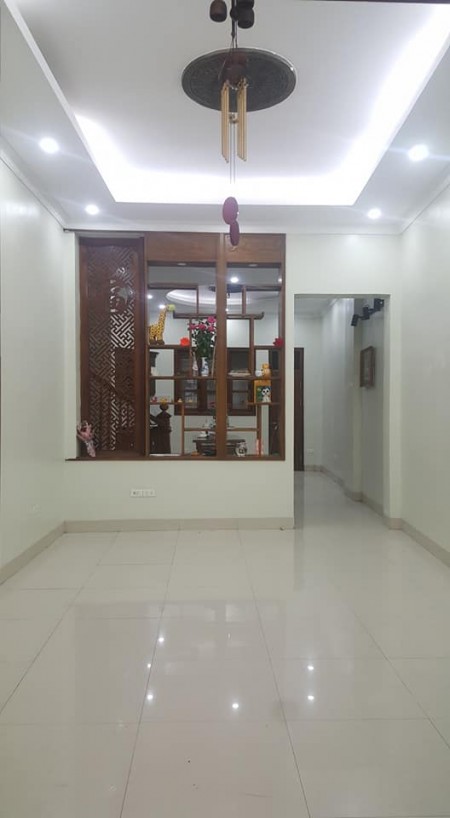 Bán gấp nhà phố Lê Trong Tấn, dt 64m2, ngõ ô tô giá bán 6.5 tỷ, 5 tầng đúc kiên cố