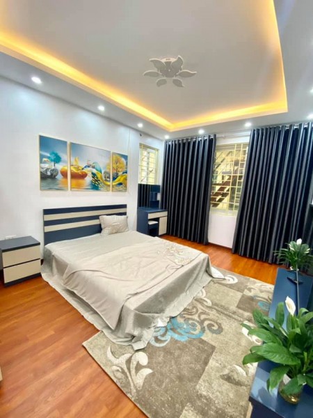 Bán Gấp nhà Ngọc Hồi Hoàng Mai nhà đẹp lung linh, dt 45m2, 5 tầng, nhỉnh 5 tỷ
