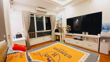 Bán nhà Lô Góc ngõ 43 Trung Kính nguyên căn 5 tầng, dt 50m2 giá nhỉnh 5 tỷ, lhcc