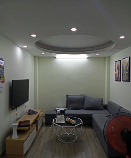 Bán nhà diện tích 35m2, 5 tầng đường Khâm Thiên, Quận Đống Đa giá bán 3.1 tỷ
