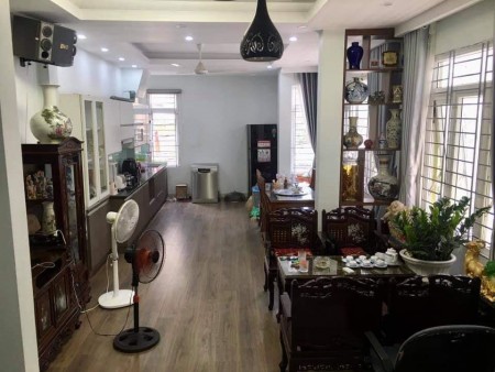 Nhà Mỹ Đình, Lô góc, ô tô tránh. Kinh doanh sầm uất, diện tích 42m2, 5 tầng