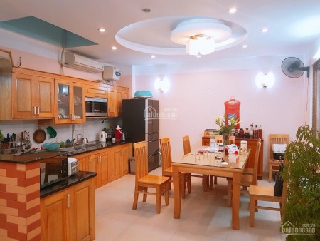 Bán nhà mặt ngõ Trần Vỹ, an ninh tốt dân trí cao, diện tích 34m2, giá 4.6 tỷ