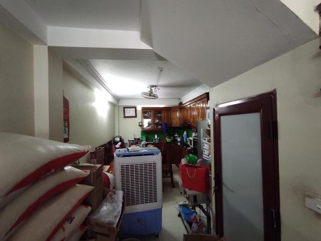 Bán nhà 4 tầng Gia Quất ngõ thông ô tô tránh, kinh doanh đỉnh, sổ đỏ vuông vắn
