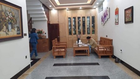 Trả nợ, Giá tụt quần 1 tỷ, 40m2, 3 tầng, oto tránh, lô góc, kinh doanh