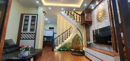 Bán nhà mặt phố Trương Định, diện tích sử dụng 65m2, 5 tầng, giá bán 11 tỷ