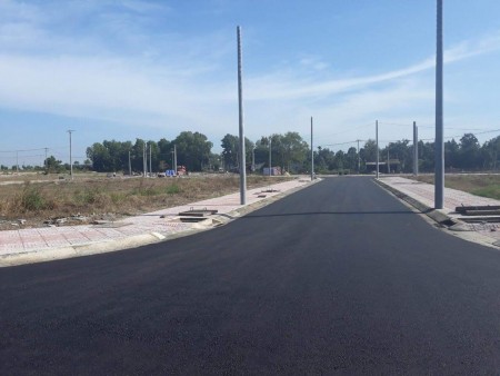 Ông anh vợ cần bán gấp lô đất 135m2 ngay chợ Phú Hoà Đông, giáp Tỉnh Lộ 15 chỉ 1,95 tỷ