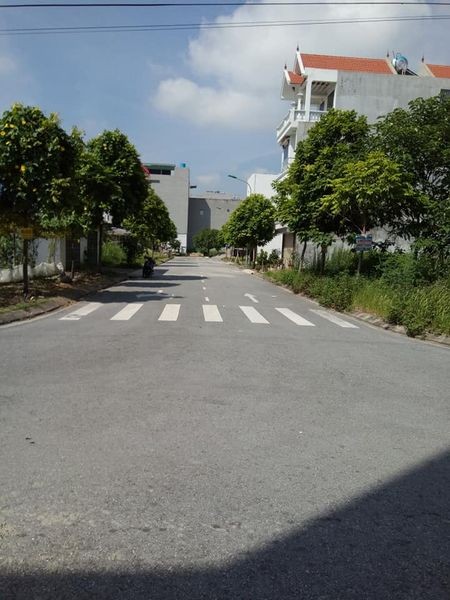 Cần bán gấp lô góc gần chợ Bao Bì thị xã Mỹ Hào Hưng Yên, lh 0978503645