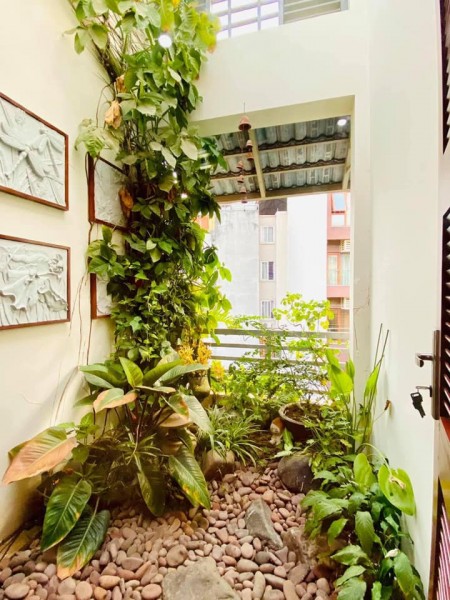 Bán nhà Đồng Me 80m2, 5 tầng, mt 4.1m, phân lô, oto tránh, kinh doanh, giá chỉ 12.8 tỷ