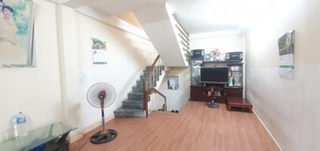 Bán nhà giá chỉ 2 tỷ 8 có nhà Nguyễn Sơn 5 tầng, nở hậu, sổ đỏ vuông vắn
