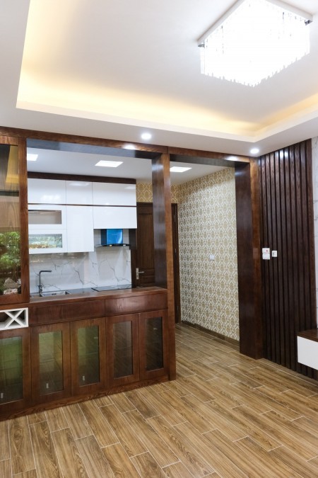 Bán Nhà Nguyễn Ngọc Nại diện tích 46m2, gara ô tô kinh doanh đúc 7 Tầng