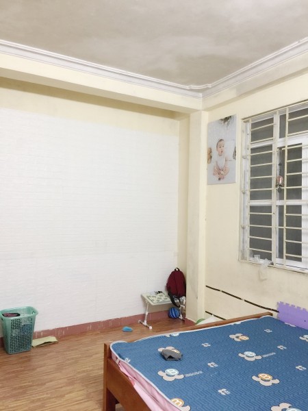 Bán nhà Bùi Xương Trạch, Thanh Xuân, dt 37m2, 4 tầng, mt 3.8m, giá chỉ 2.8 tỷ. LH 0966456918.