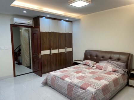 Chính chủ cần nhượng lại căn góc Shophouse mặt phố 112m2 full nội thất giá 34 tỷ. LH: 0862265595